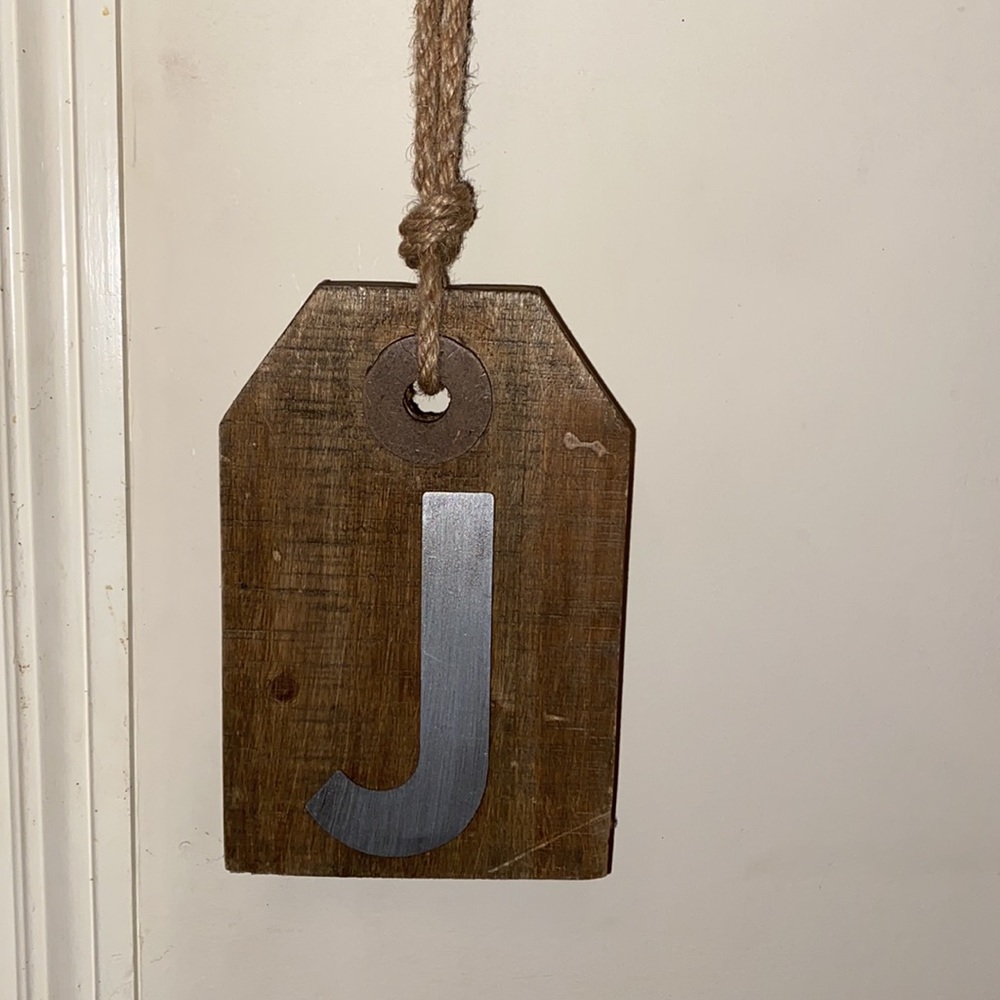 -Rustic look “J” wall art - Picture 2 of 5